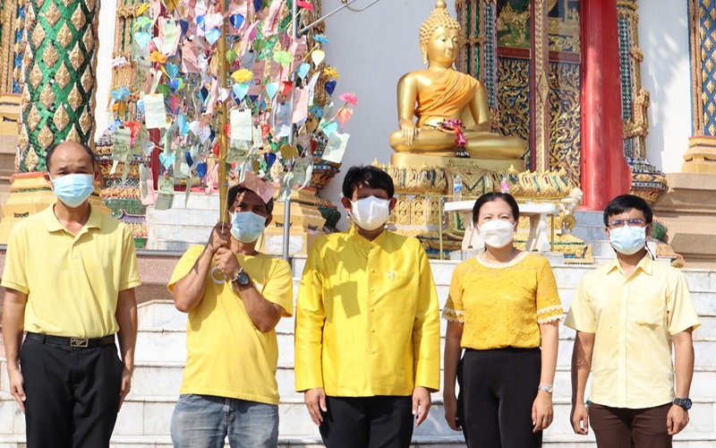 Read more about the article วันอาทิตย์ที่ 7 พฤศจิกายน 2564 วิทยาลัยการอาชีพบ้านแพ้ว นำโดย ท่านผู้อำนวยการ นายจรูญ อินไข พร้อมด้วยคณะครูและบุคลากรทางการศึกษาวิทยาลัยการอาชีพบ้านแพ้ว ร่วมประเพณีบุญกฐินประจำปี ณ วัดเจ็ดริ้ว ตำบลเจ็ดริ้ว อำเภอบ้านแพ้ว จังหวัดสมุทรสาคร